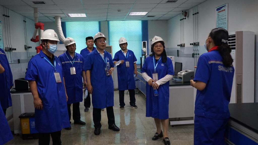 化学化工学院到中国石化河南石油分公司开展访企拓岗促就业专场活动